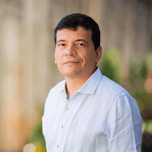 Dr. Tiago Freitas